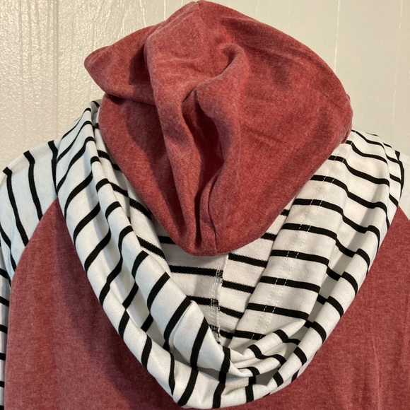 NWT fashion, original design pullover double hood, long sleeve size L - Picture 6 of 14